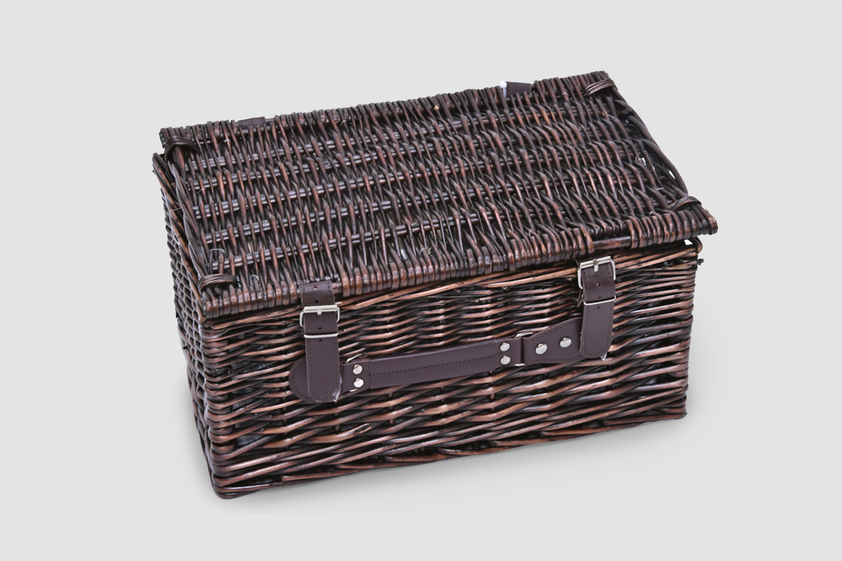 Hnědý proutěný piknikový koš pro 2 – 40 x 30 cm
