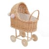 Proutěný kočárek s bambulkami