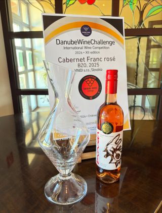 Je nám cťou a potešením oznámiť, že sme tento rok obhájili titul šampióna v kategórii ružových vín na @danubewinechallenge...