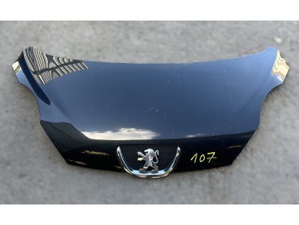 kapota Peugeot 107 černá
