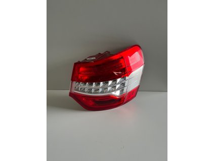 CITROEN%20C5%20III%203%20X7%20ZADN%C3%8D%20SV%C4%9ATLO%20PRAV%C3%9D%20SEdan%20LIFT%2011 %20blatnik%209675061480 01%20rok%202010 2017