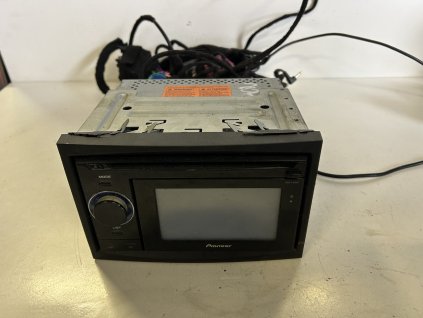 Autorádio Pioneer dotykový displej navigace handsfree