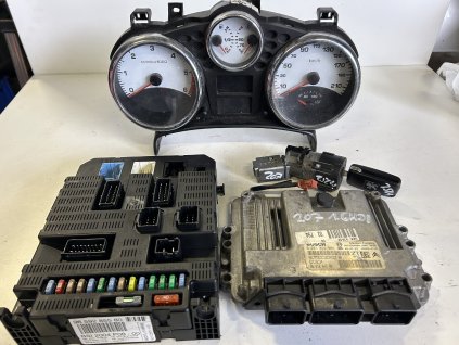 Řídící jednotka motoru Peugeot 207 1.6 HDI BOSCH 9661204380