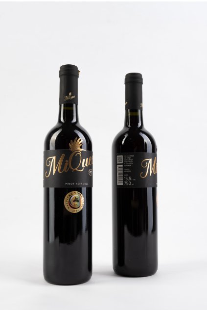 PINOT NOIR 2022 MIQUEEN