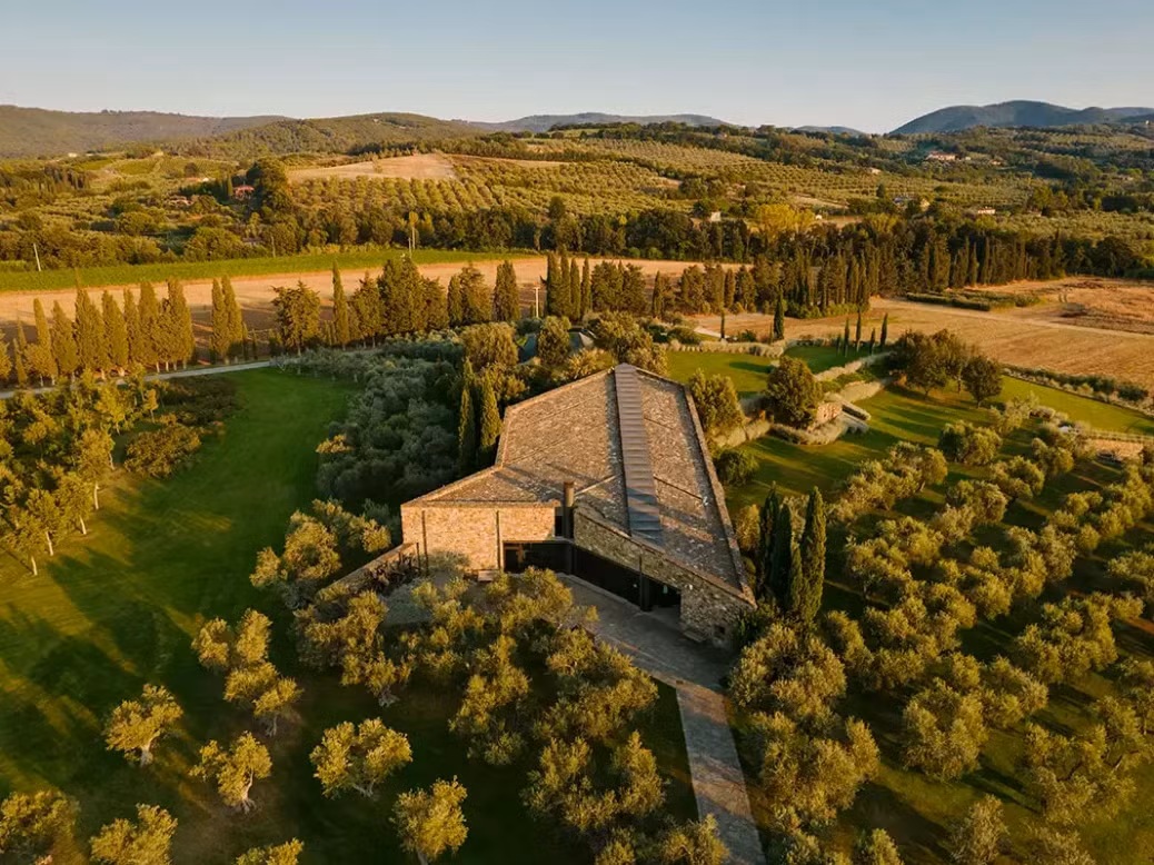 Ca’ Marcanda Winery Bolgheri – moderní sklep zapuštěný do krajiny