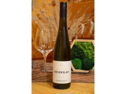 Geierslay Riesling alte reben 2023 01