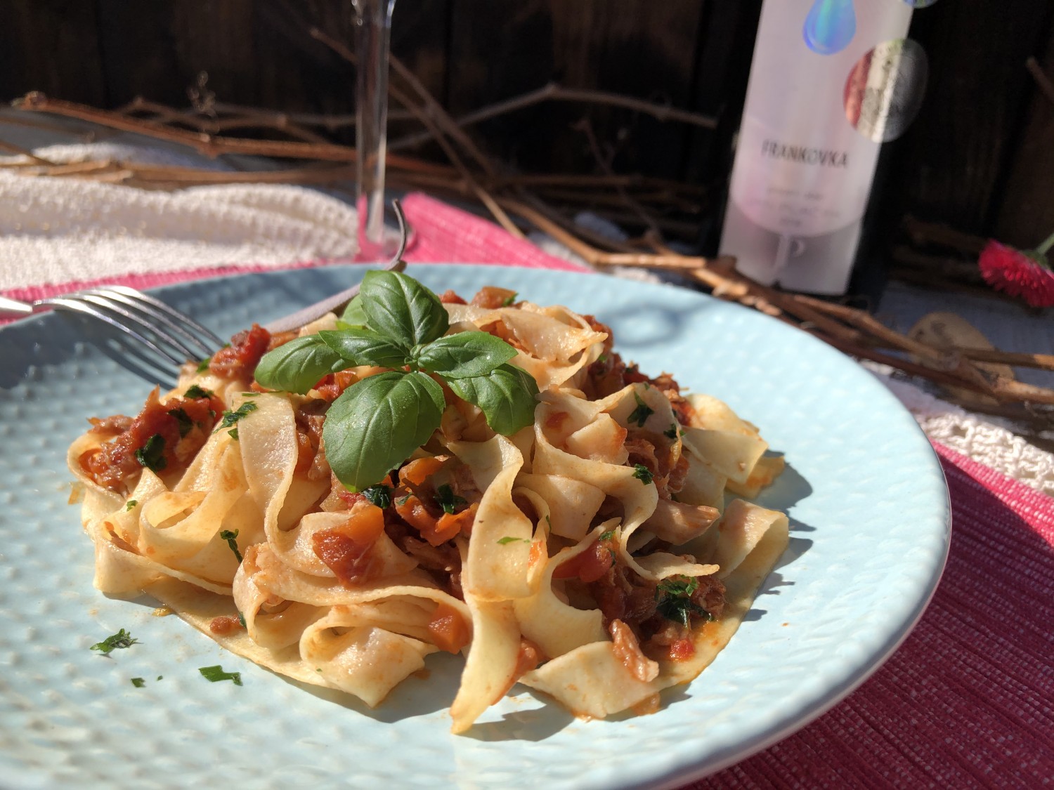 Recepty s vínem: Tagliatelle s králičím ragú