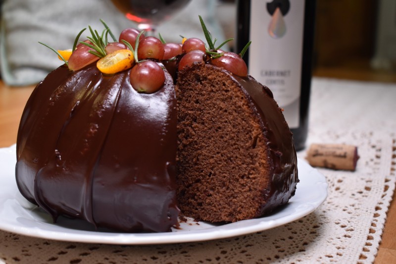 Recepty s vínem: Kakaová bábovka s červeným vínem