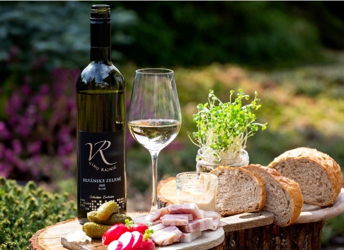 Zátišie s chlebom MOBIL