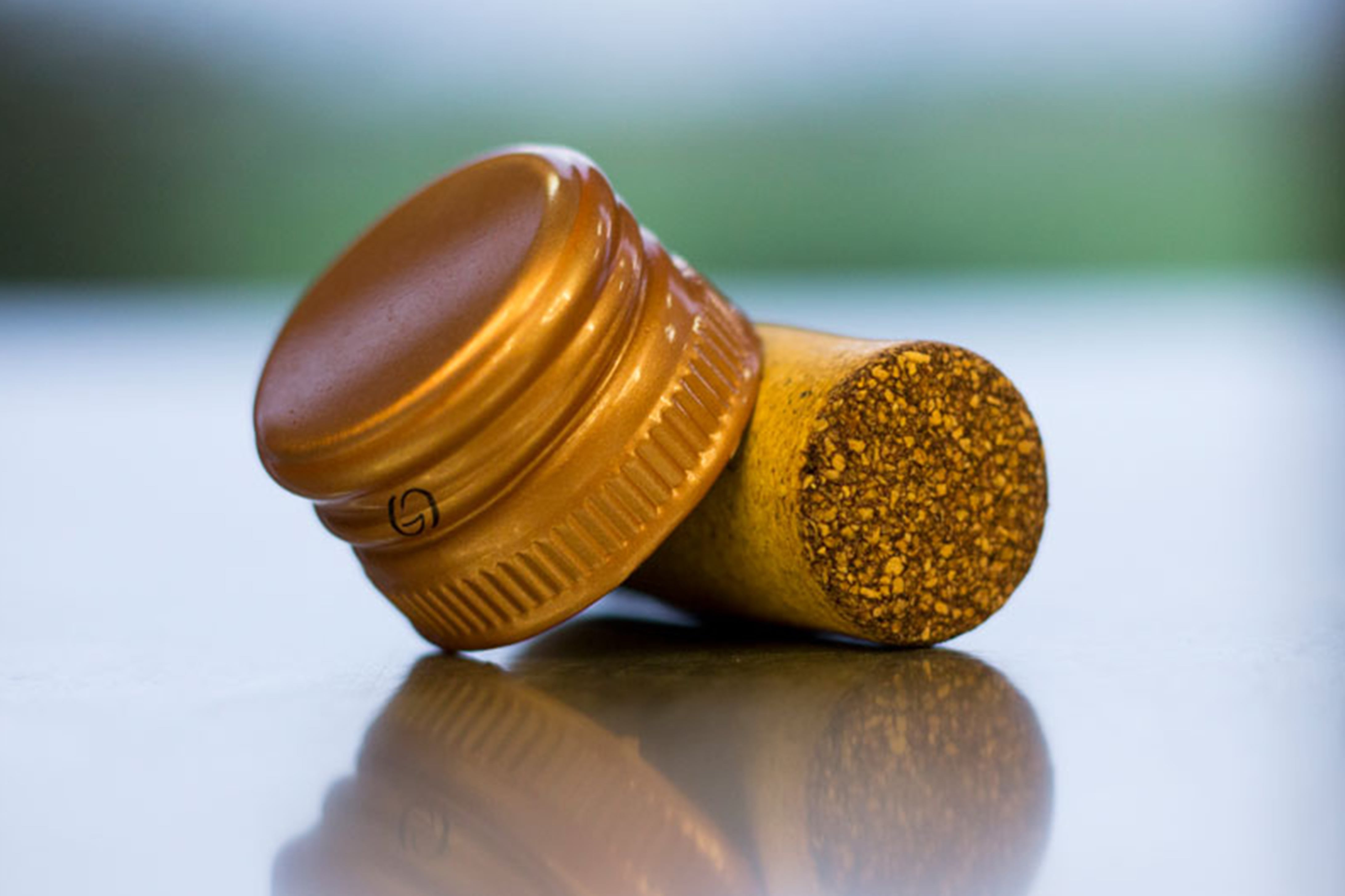 Korok alebo screw cap: ktorý je lepší?