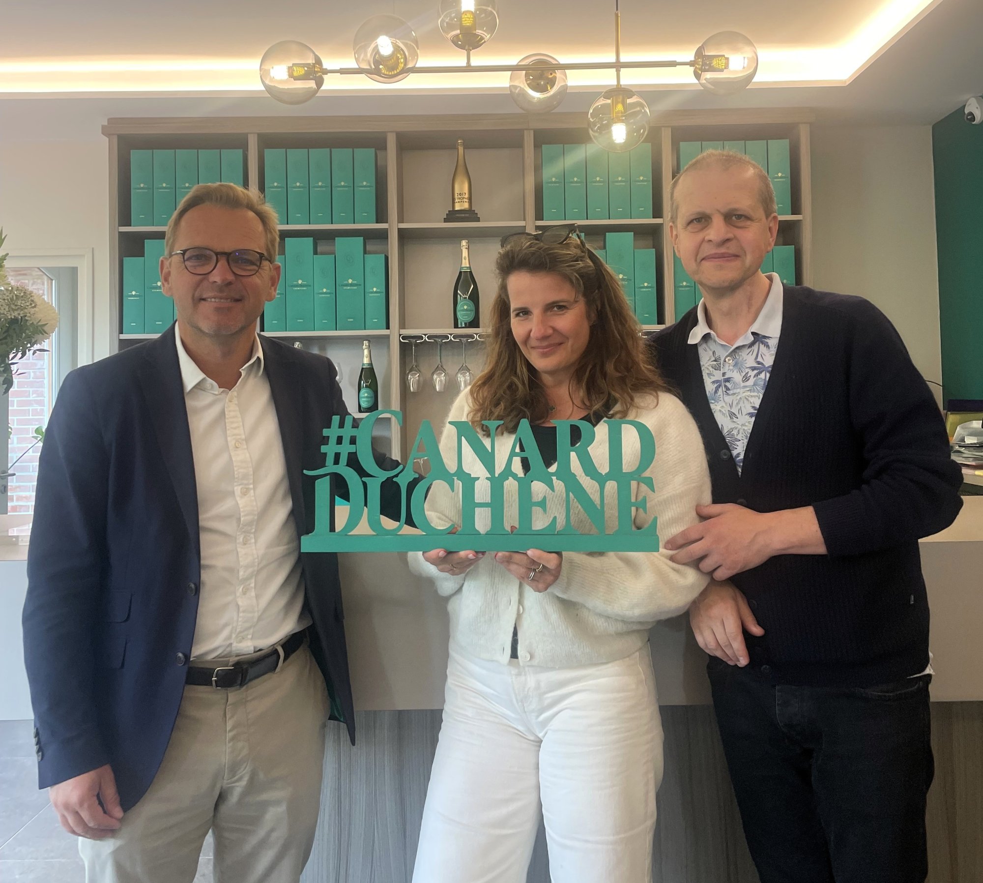 Sandra s Michalem v ikonickém vinařství Canard-Duchëne