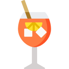Celoročně nabízíme stáčené drinky jako je Hugo, Aperol a další.