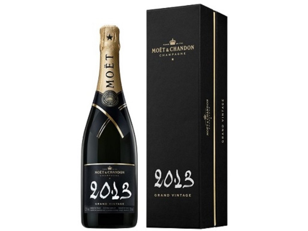 82647 moet chandon grand vintage 2013 kartonek 0 75l