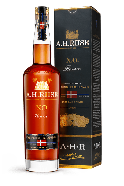 A. H. Riise XO Thin Blue Label 40% 0,7 l (karton)