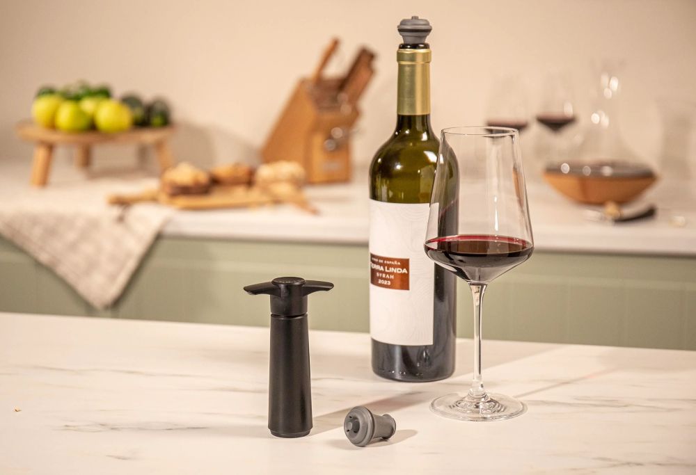 WineSaverBlack_45A2568