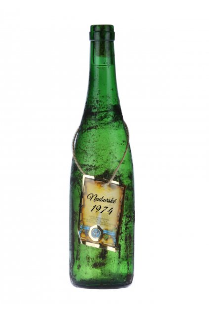 MOD.0121 archivní víno 1974