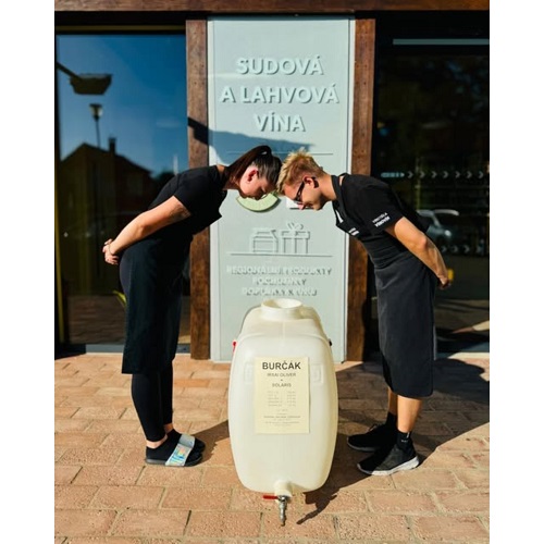 Ve čtvrtek 8.8. už dno neuvidí.