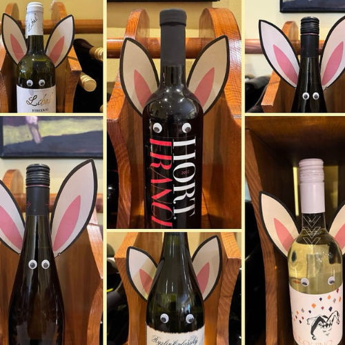 Se nám tady před těma Velikonocema rozlezli zajíci po regálech. Tak když ho chytnete do ruky, je váš 🐇