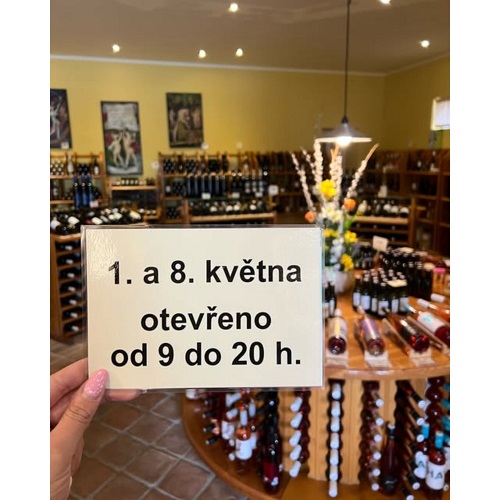 1. a 8. máme otevřeno jako by se nechumelilo.