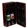 Kazeta pro dvě láhve vína s osmi sommelierskými doplňky