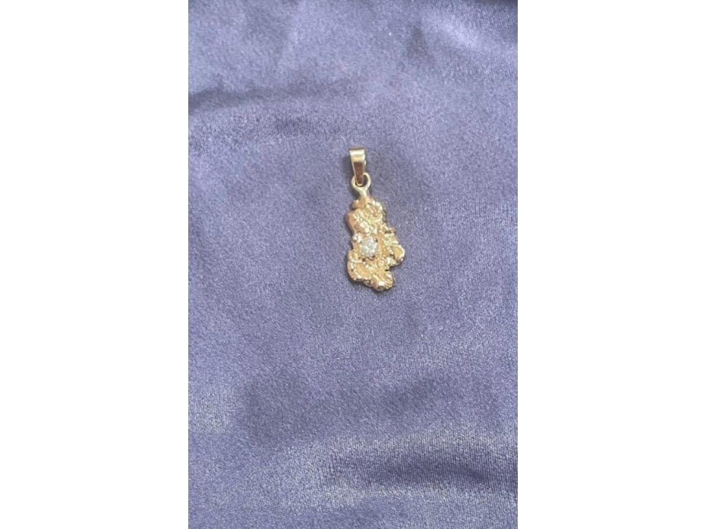 Originální přívěs s diamantem ze zlata