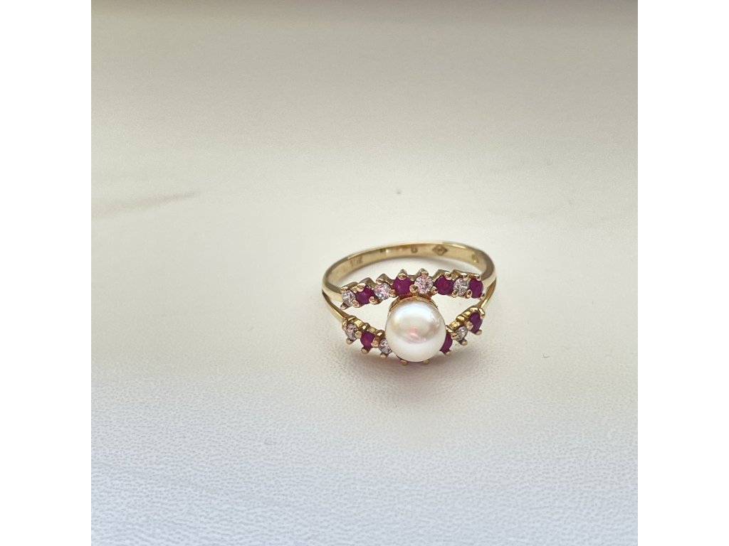 Zlato ryzost 416/1000 prsten s perlou rubíny a zirkony