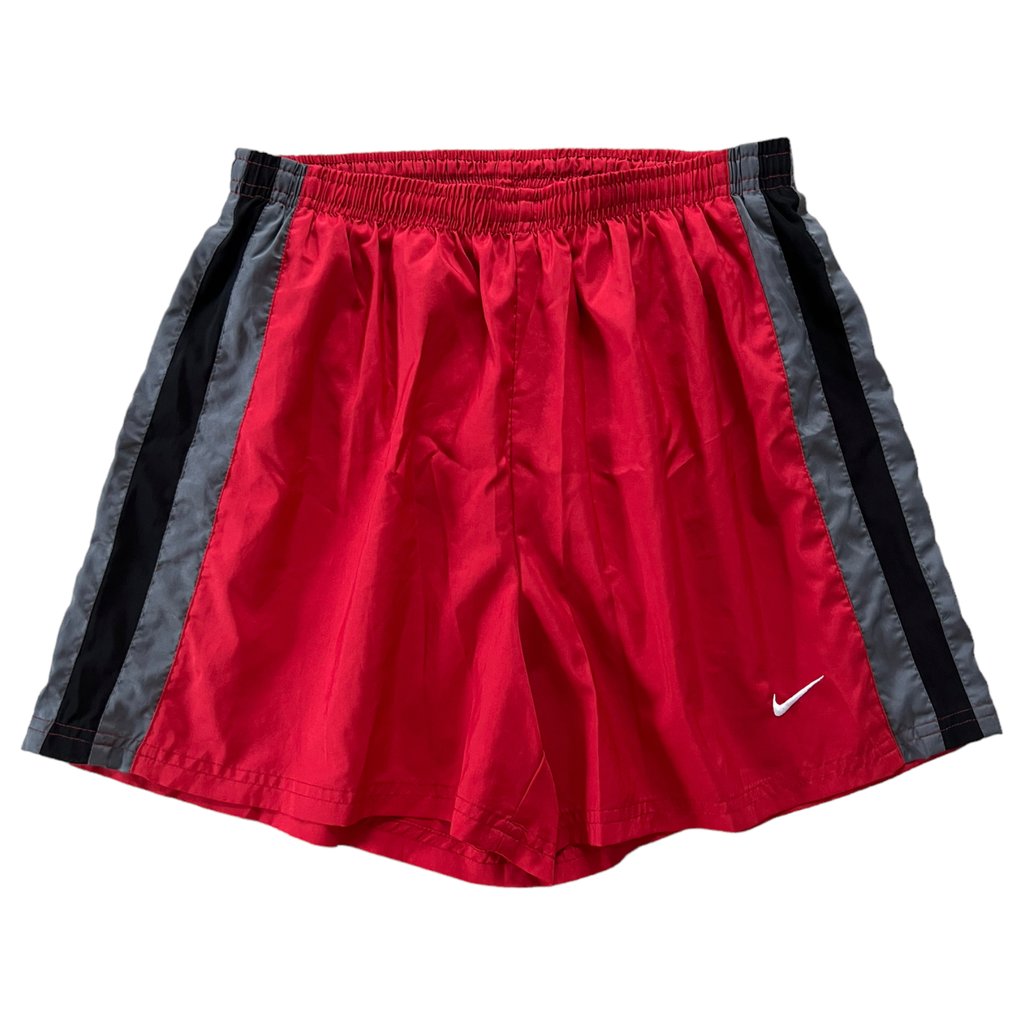 B321 nike šortky červené