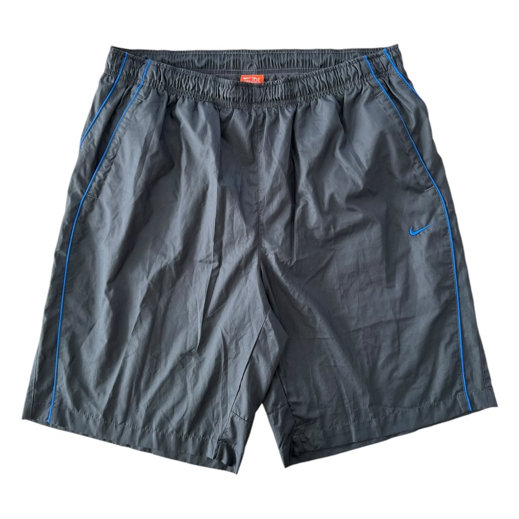 B534 nike šortky plavky šedé 1