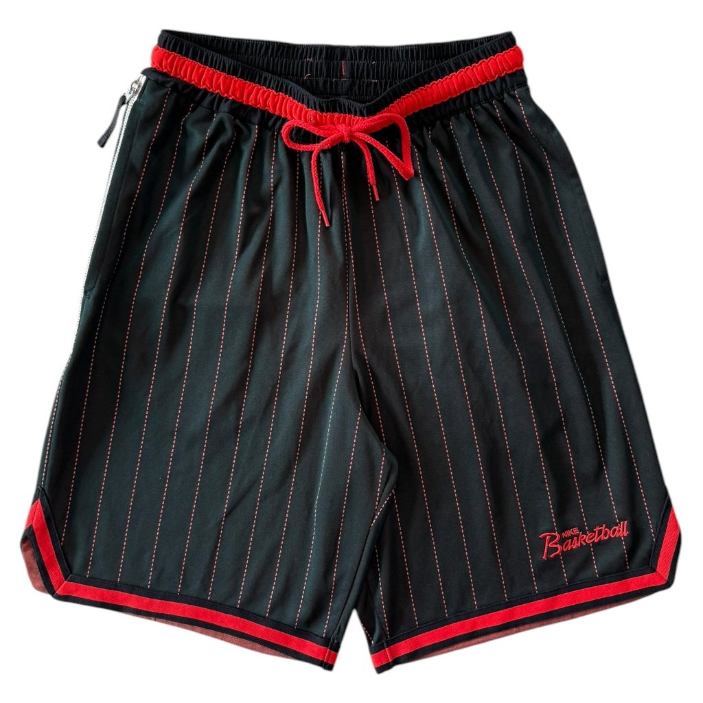 B743 nike basketball šortky černé červené 1