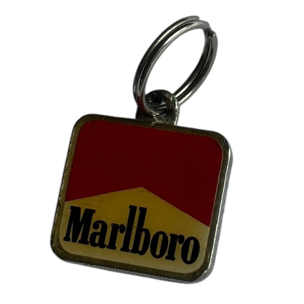 marlboro vintage keychain 1