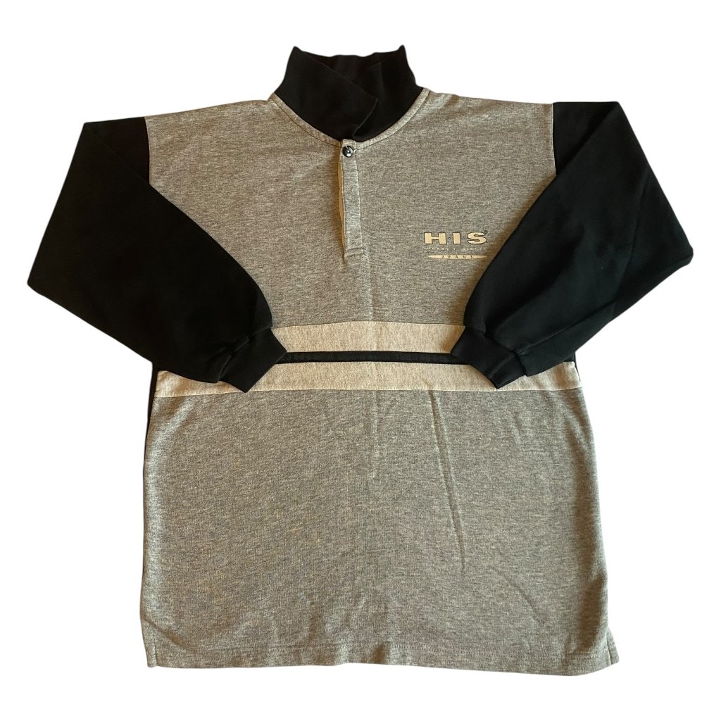 his vintage sweateR 2