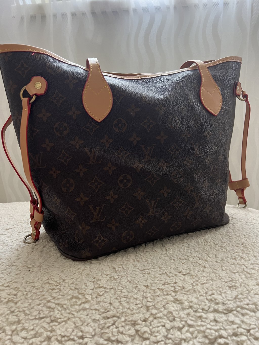 Dámska kabelka podobná Louis Vuitton