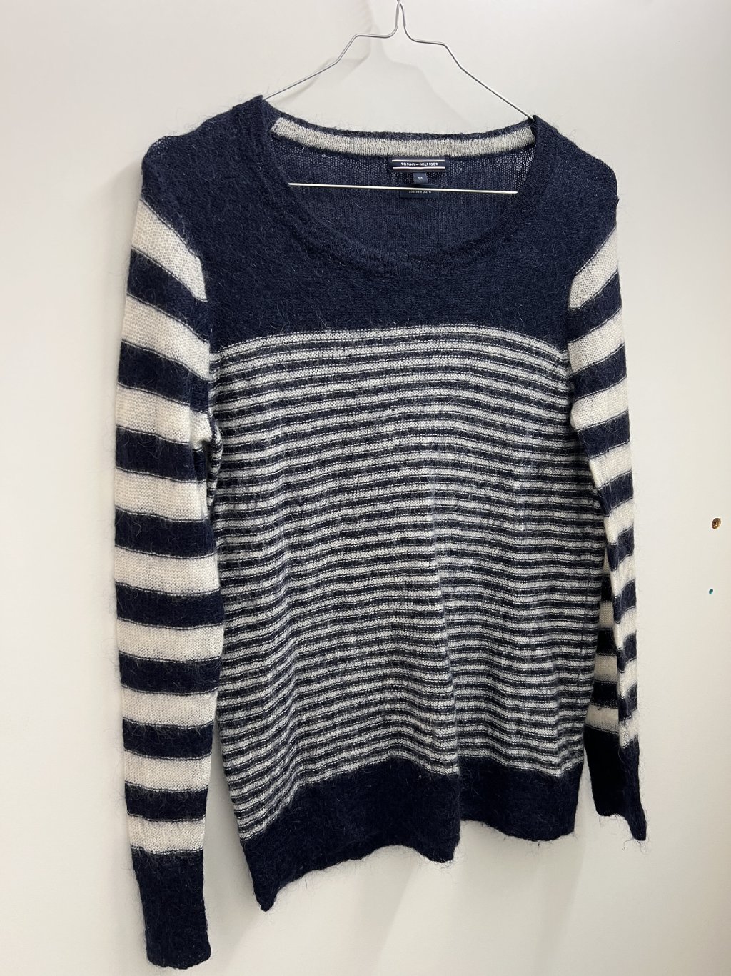 Tommy Hilfiger mohérový sveter