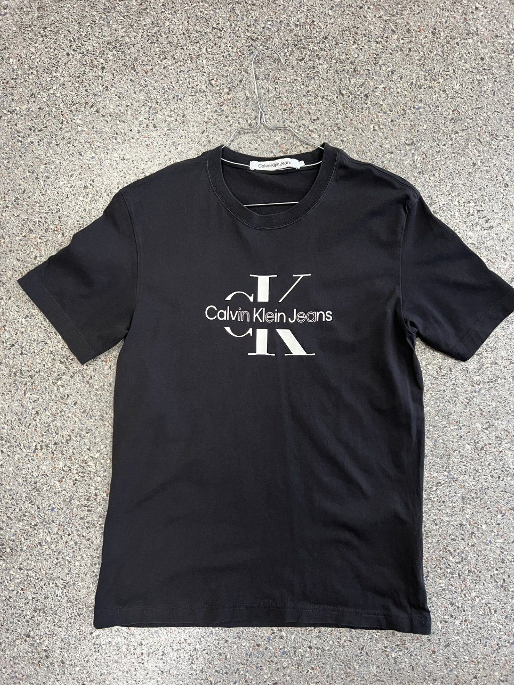 Calvin Klein tričko