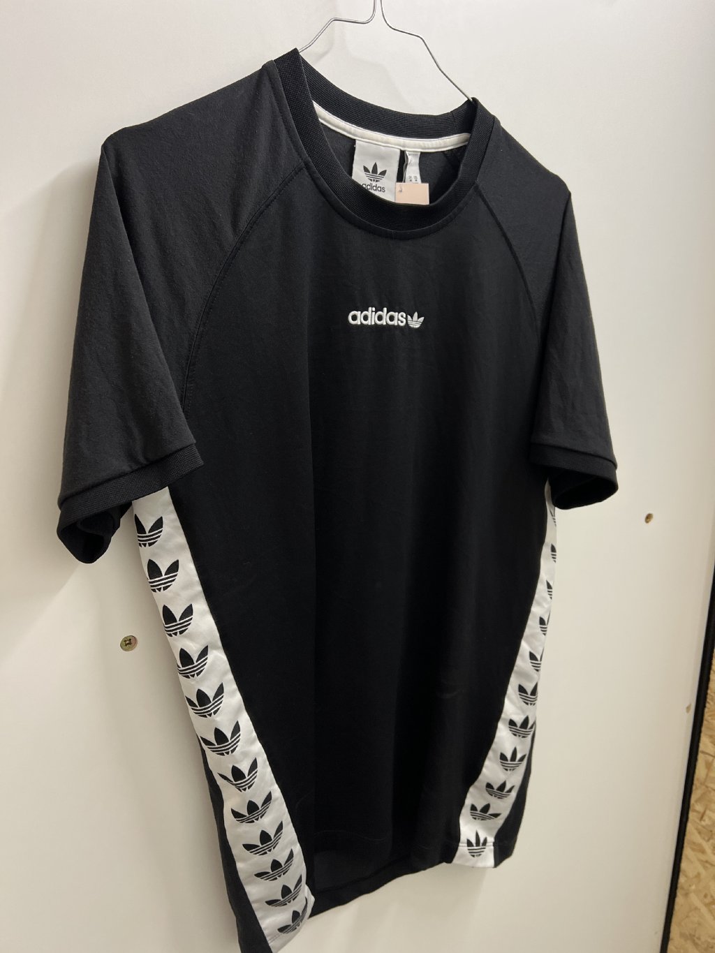 Adidas tričko