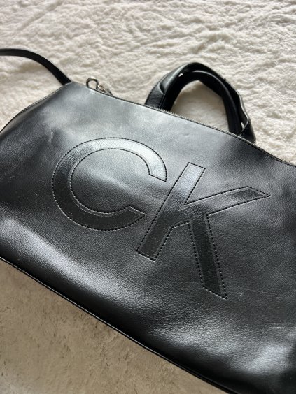 dámska kabelka Calvin Klein