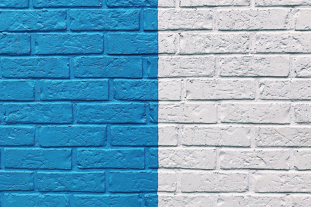 Maľovanie stien v byte: na tieto pomôcky nezabudnite