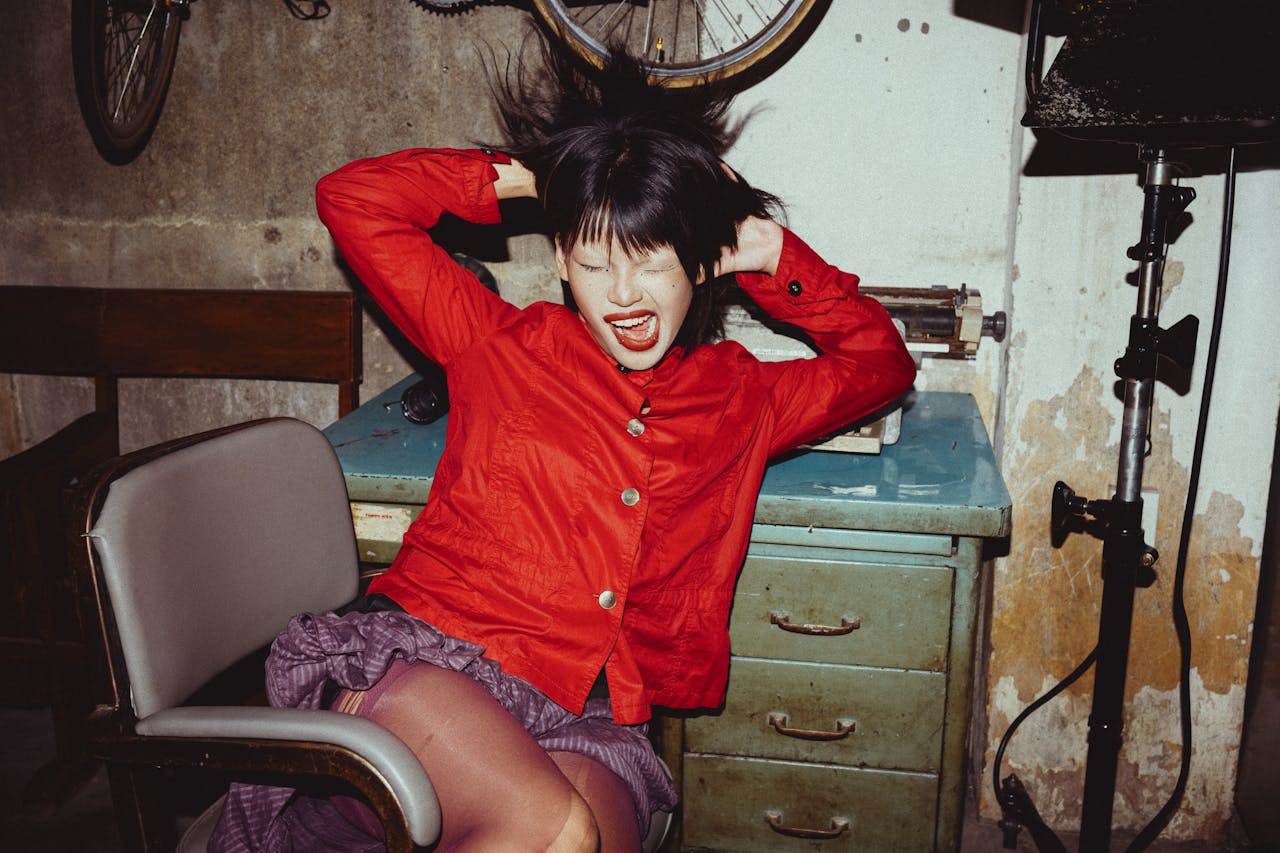 Od Ramones po Sex Pistols – Historie punkového hnutí a jeho vliv na moderní hudbu a módu