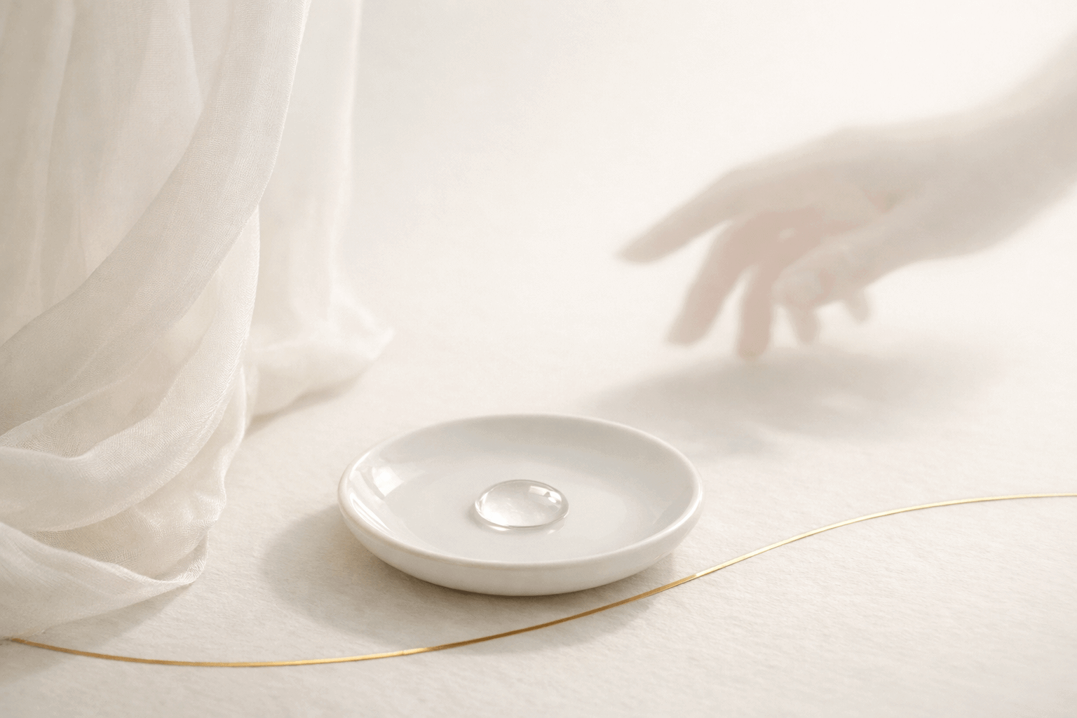 Jak otestovat nový produkt, aniž by se pleť zhoršila (patch test krok za krokem)