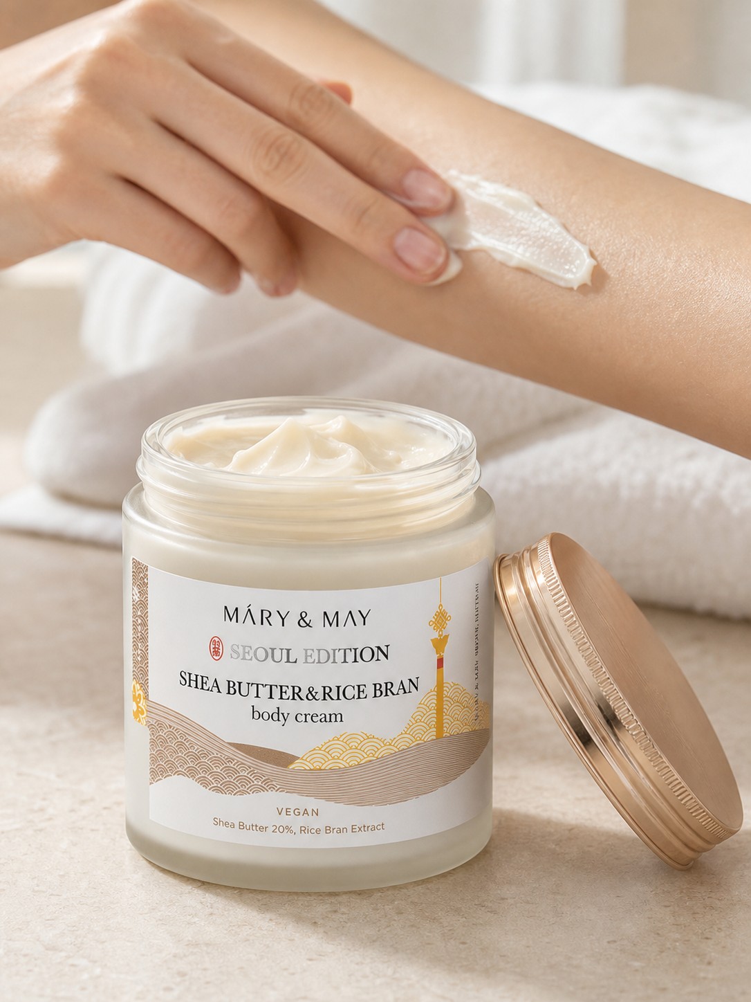 Mary & May Shea Butter & Rice Bran Body Cream – výživný tělový krém s ceramidem pro suchou pokožku