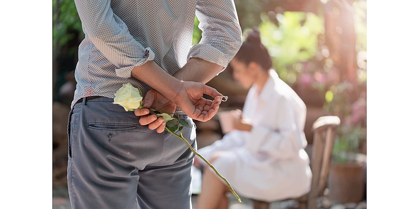 Ako vybrať zásnubný prsteň a ako potajomky zistiť veľkosť?