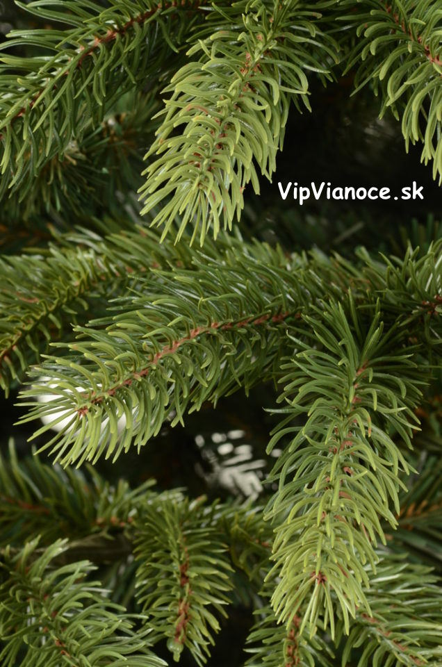 umely-slim-vianocny-stromcek-3d-ihlicie