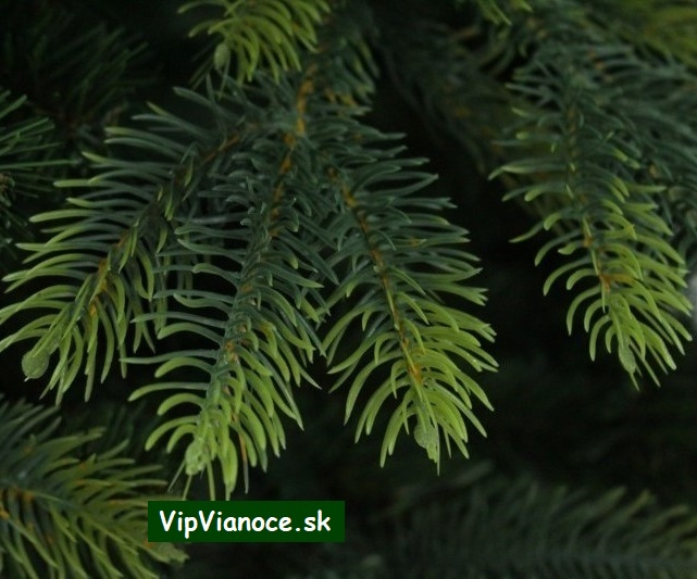trojrozmerne-3d-ihlicie-umely-vianocny-stromcek-jedla
