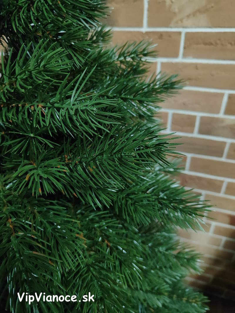3d-uzky-vianocny-stromcek
