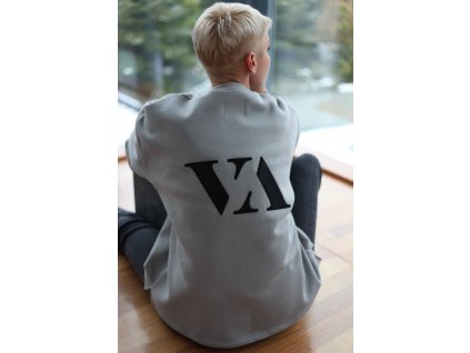 Facetune 11 02 2026 08 35 40