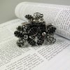 Kovový veľký štipec do vlasov - Kvety čierne