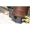 Podstavec pod sud na dešťovou vodu černý