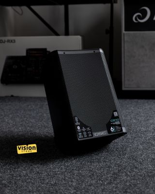 Tohle je QSC CB 10 🔊 Novinka, která tě vezme kamkoliv! Představujeme QSC CB10 – kompaktní, plně aktivní PA reproduktor s...