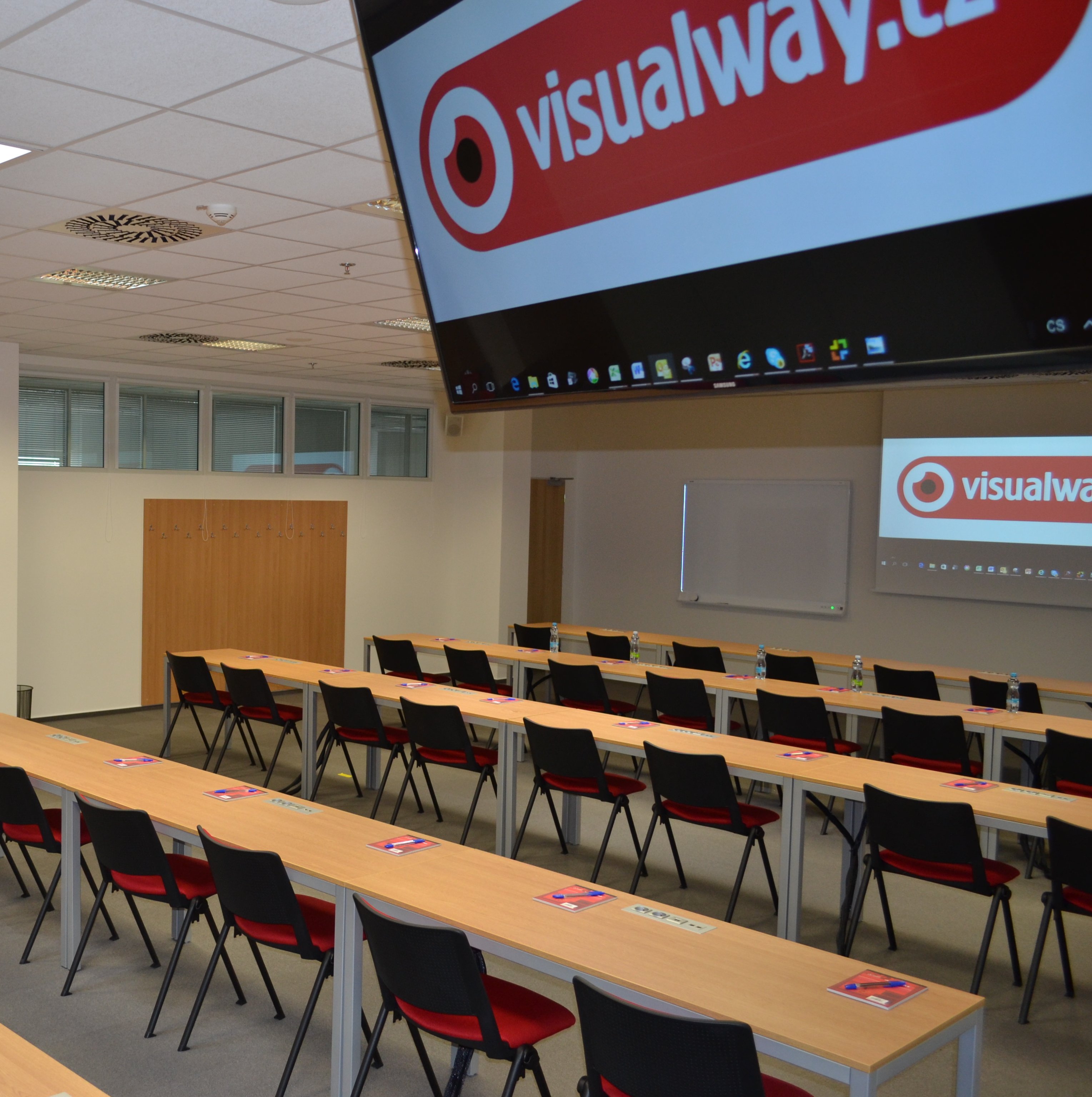 Pronájem techniky od VISUALWAY