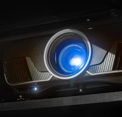 Zimní akce na Home Cinema PRO Epson EH-TW9300!